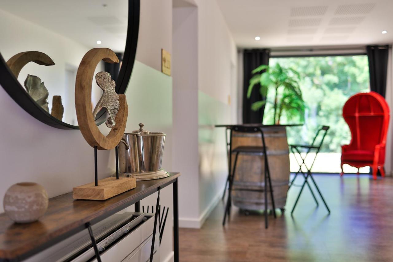 Logis Hotel & Spa Dejeunez Sous L'Arbre Rousset  Eksteriør bilde