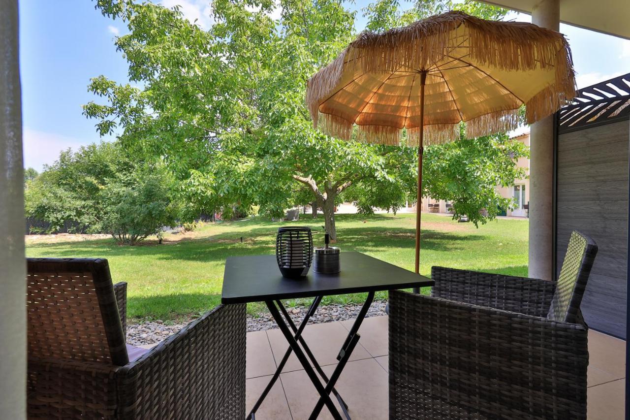 Logis Hotel & Spa Dejeunez Sous L'Arbre Rousset  Eksteriør bilde